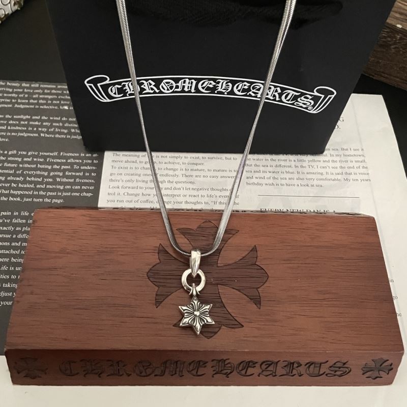 Ch**me He**ts necklaces